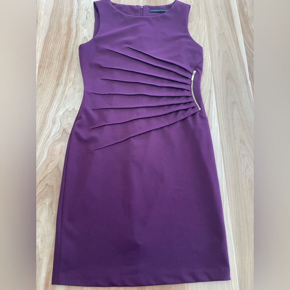 Ivanka Trump Sheath Dress Plum Purple Knee Length Sleeveless Pintucks Size 8
